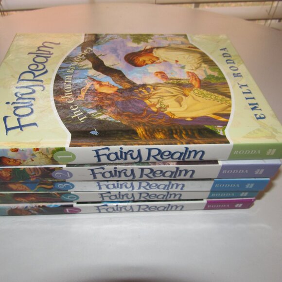 Fairy Realm by Emily Rodda – Lot of 5 Illustrated Hardcover Books – Fantasy Fun! - Picture 3 of 5